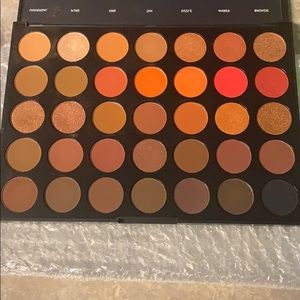 Eyeshadow Palette